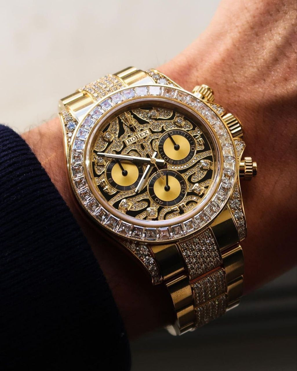 Rolex Cosmograph Daytona – 18k Yellow Gold with Diamond Bezel & Dial